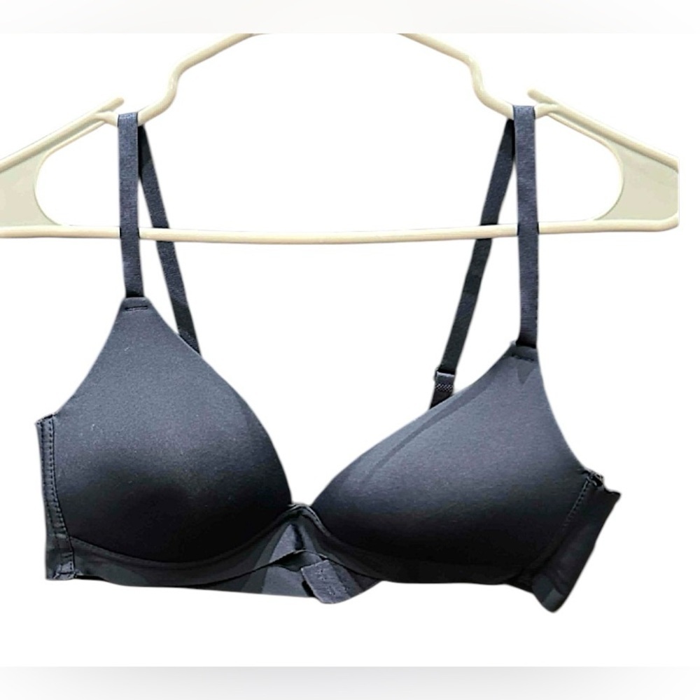 YMI Classic navy blue Women's Bra 38B